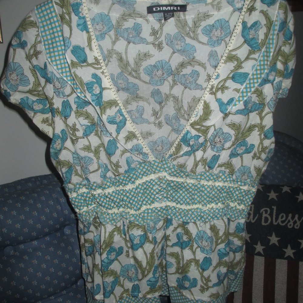 Cute Floral Print Ruffle Blouse - Boutique-Style